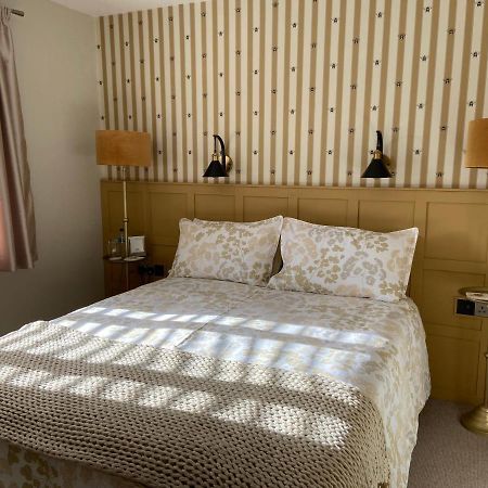 Dewcroft Villa Horsley  Bagian luar foto
