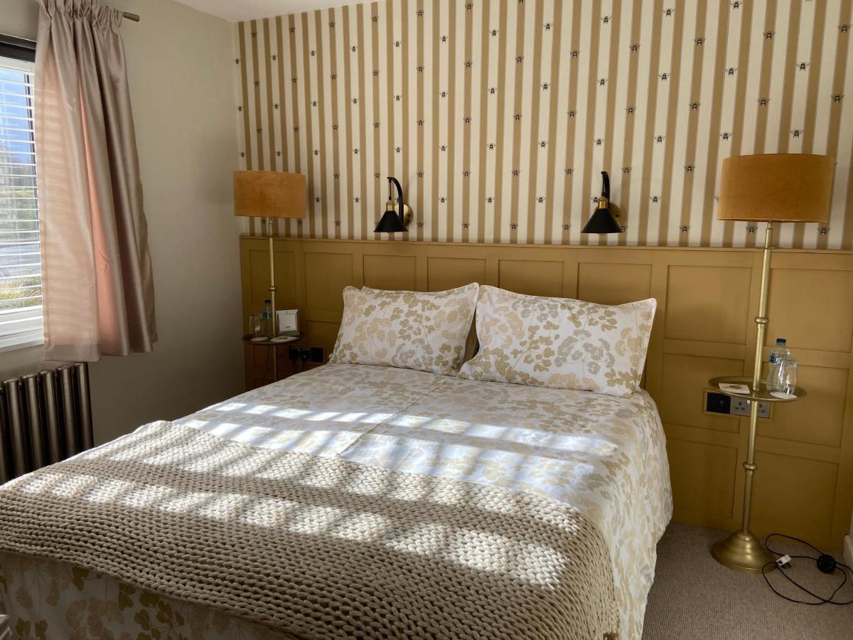 Dewcroft Villa Horsley  Bagian luar foto