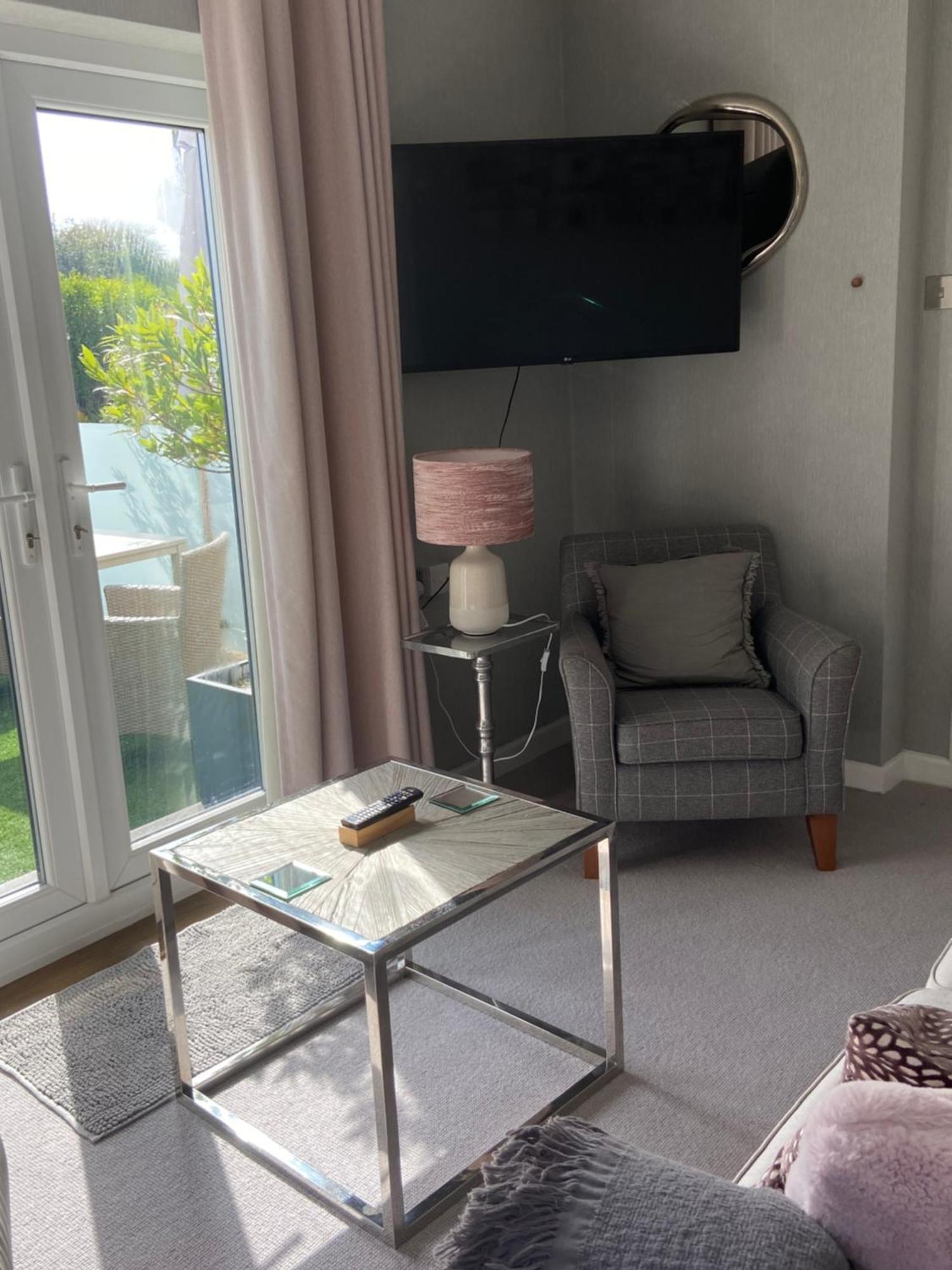 Dewcroft Villa Horsley  Bagian luar foto